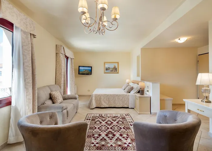 Regina Elena Hotell 4*